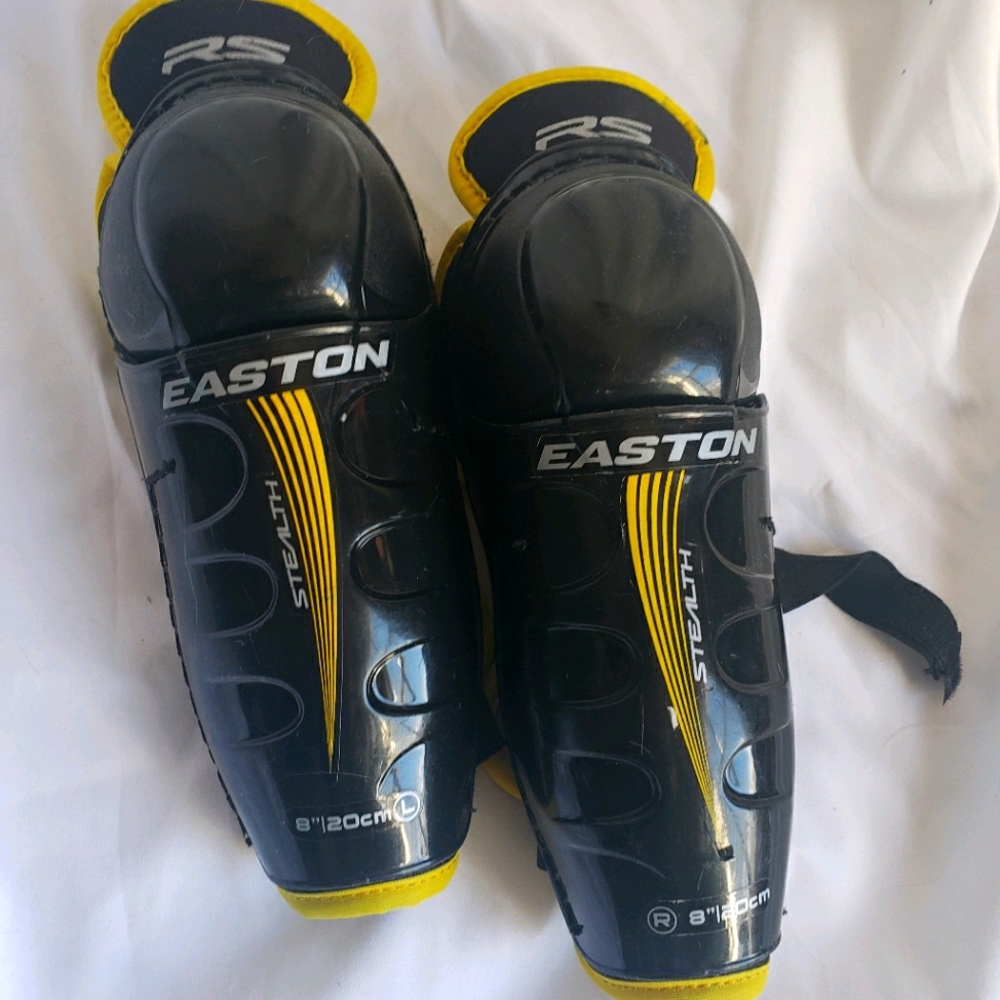 Easton Kids Black and Yellow Shin Guards